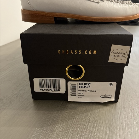 G.H. Bass & Co. White Loafers - Picture 5 of 5